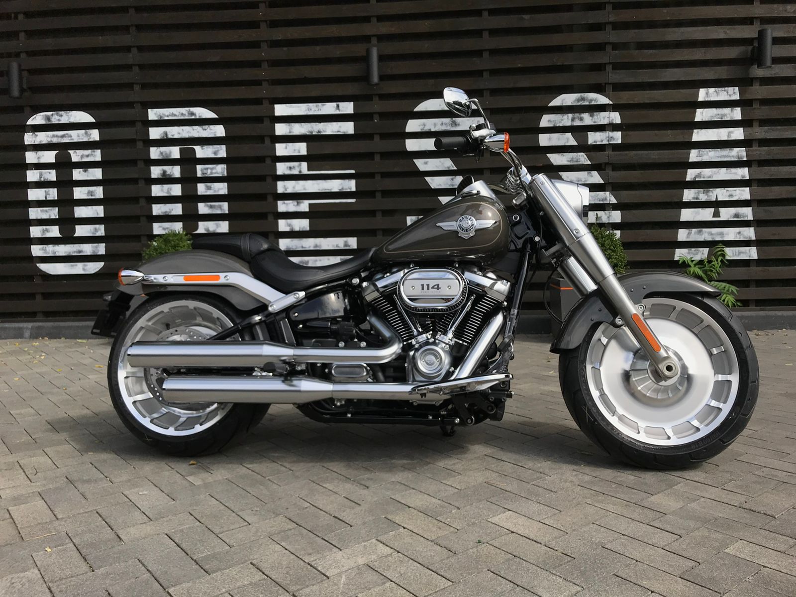 Harley Davidson Fat Boy 2018 1 134 000 57542 Motodom